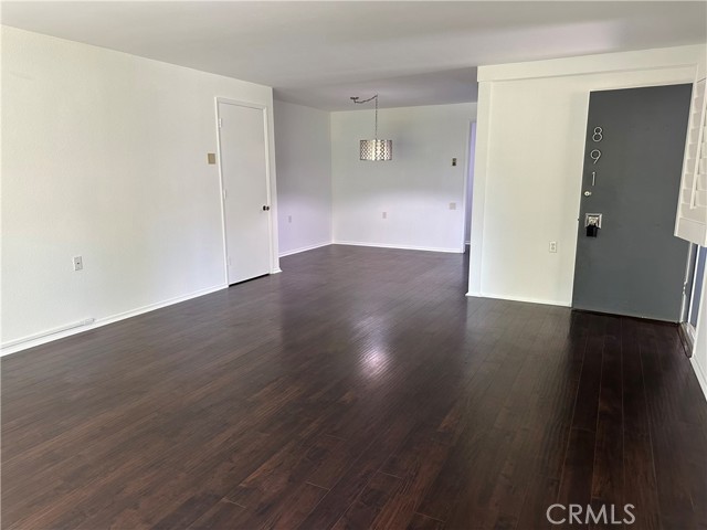 891 Ronda Sevilla #B, Laguna Woods CA: https://media.crmls.org/medias/ea226edf-5d3e-4ac9-aede-0759b4fe7b75.jpg