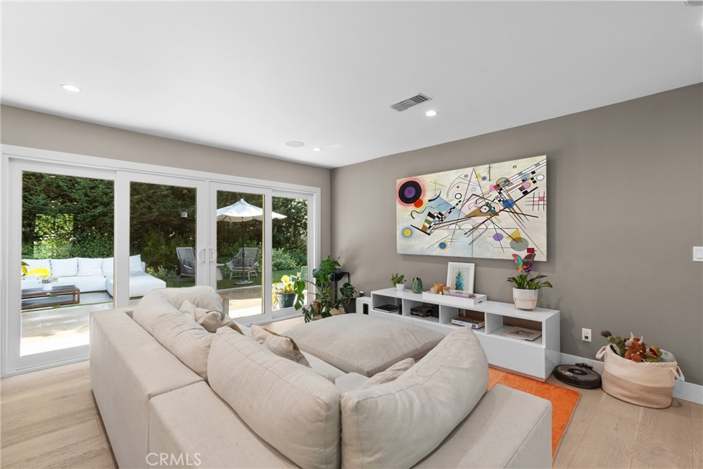 MLS #OC25159047 image #12