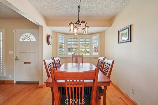 Detail Gallery Image 3 of 12 For 13506 Valna Dr, Whittier,  CA 90602 - 3 Beds | 2/1 Baths