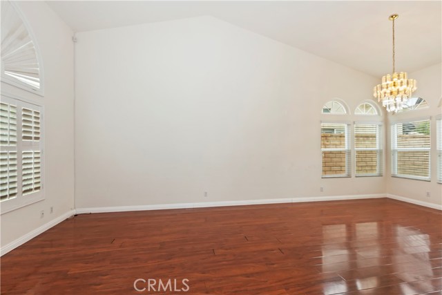 Detail Gallery Image 6 of 33 For 22509 Silver Dollar St, Corona,  CA 92883 - 3 Beds | 2/1 Baths