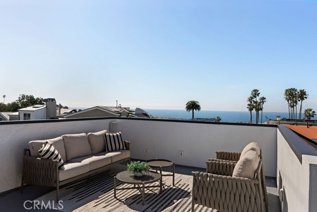 Detail Gallery Image 18 of 21 For 2501 Seaview Ave, Corona Del Mar,  CA 92625 - 4 Beds | 4/1 Baths