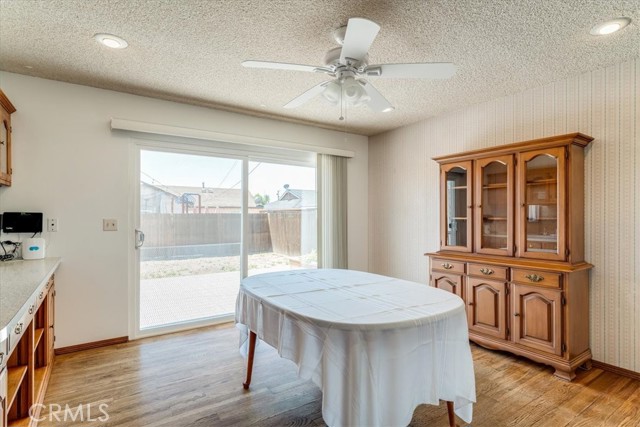 516 E Creston Street, Santa Maria CA: https://media.crmls.org/medias/ea260ad0-471d-4f7f-b799-5afad2a5c23f.jpg