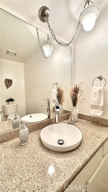Detail Gallery Image 6 of 15 For 2971 Plaza Del Amo #243,  Torrance,  CA 90503 - 2 Beds | 2/1 Baths