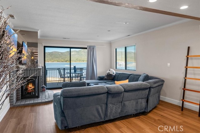 Detail Gallery Image 14 of 50 For 40670 Big Bear #203,  Big Bear Lake,  CA 92315 - 3 Beds | 3 Baths