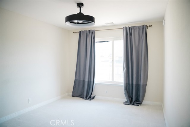 MLS #OC25248538 image #17