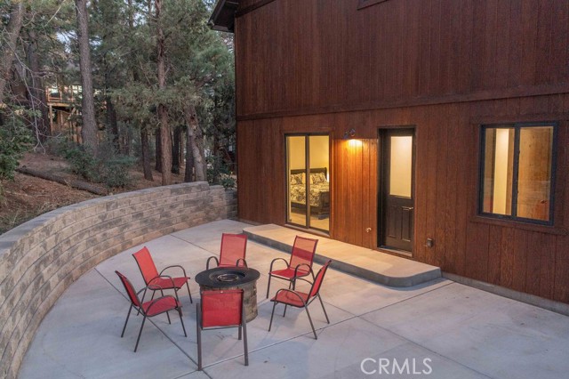 43778 Colusa Drive, Big Bear Lake CA: https://media.crmls.org/medias/ea27cccd-3cd6-487c-932a-f07fd8a68c04.jpg
