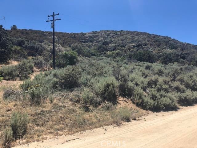 Detail Gallery Image 3 of 11 For 40120 107th, Leona Valley,  CA 93551 - – Beds | – Baths