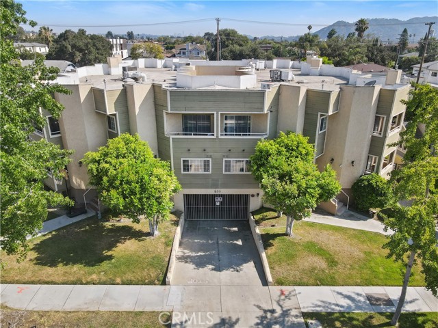 530 Pioneer Drive, 4 photo 2