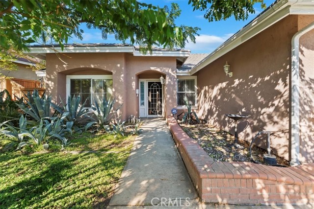 Detail Gallery Image 9 of 54 For 10049 Cartagena, Moreno Valley,  CA 92557 - 4 Beds | 2 Baths