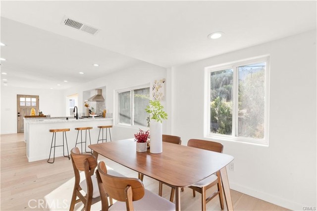 Detail Gallery Image 6 of 15 For 503 Oleander, Los Angeles,  CA 90042 - 4 Beds | 2 Baths