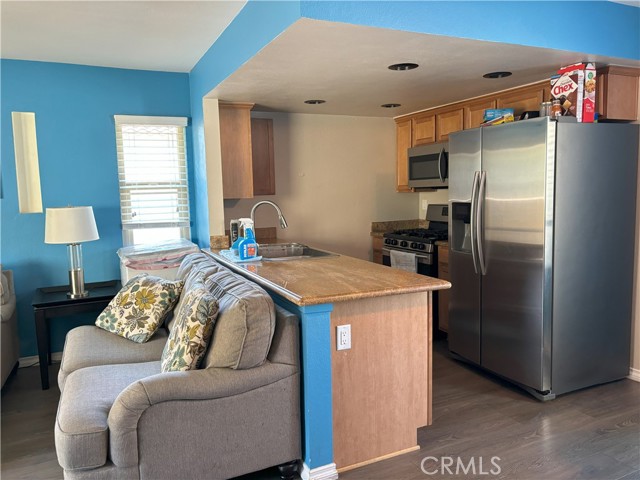 Detail Gallery Image 7 of 20 For 1140 W Blaine St #201,  Riverside,  CA 92507 - 2 Beds | 1 Baths