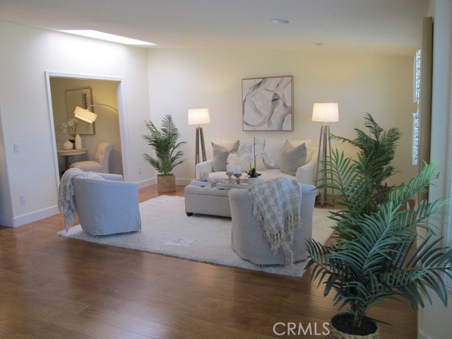 Detail Gallery Image 10 of 23 For 1563 Monterey Rd., M2-23e, Seal Beach,  CA 90740 - 2 Beds | 1/1 Baths
