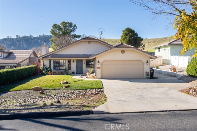 Detail Gallery Image 1 of 42 For 4739 Meadow Lark Ln, Paso Robles,  CA 93446 - 3 Beds | 2 Baths