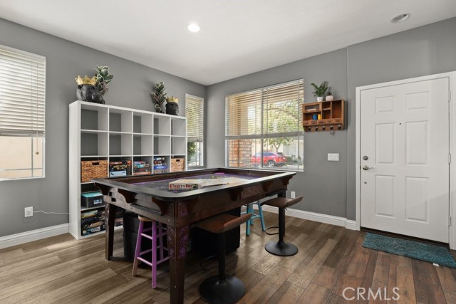 2546 Cloverleaf Lane photo 4