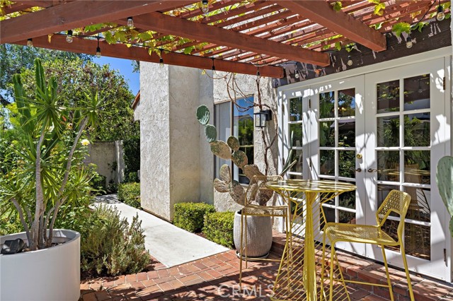 Detail Gallery Image 44 of 55 For 25962 Ernestine Ct, Laguna Hills,  CA 92653 - 3 Beds | 2/1 Baths