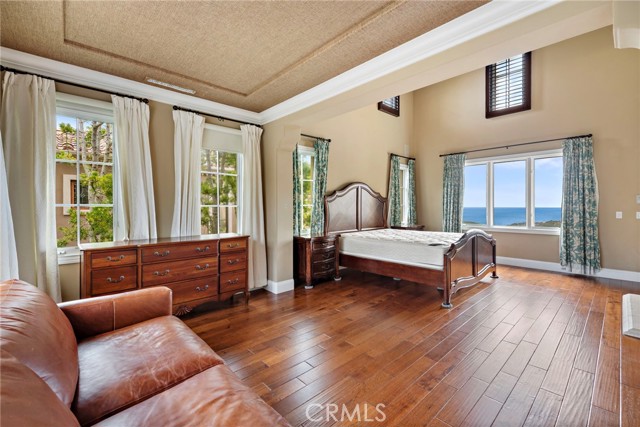 27 Pacific Mist, Newport Coast CA: https://media.crmls.org/medias/ea2d73ed-2fe4-449a-814e-e47cc2926250.jpg