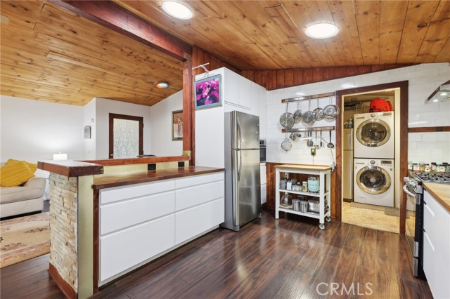 Detail Gallery Image 16 of 61 For 1165 Cherokee, Topanga,  CA 90290 - 3 Beds | 2 Baths