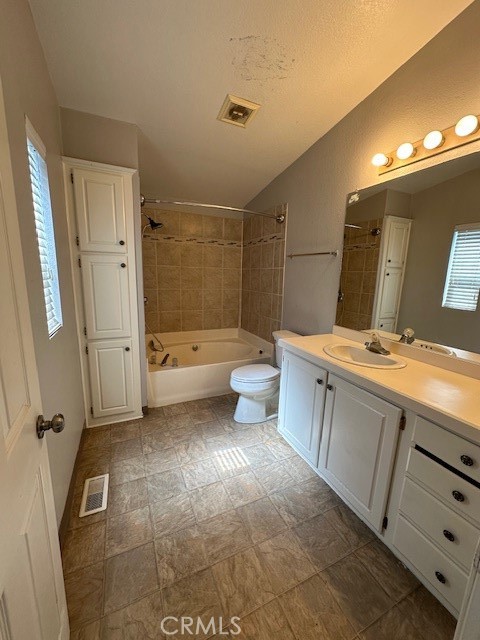 Detail Gallery Image 13 of 17 For 2499 E Gerard Ave #176,  Merced,  CA 95341 - 3 Beds | 2 Baths