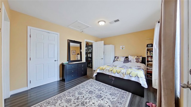5633 Denny photo 32