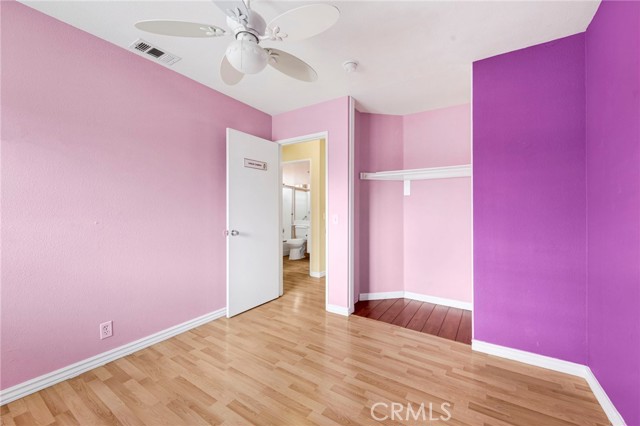 Image 12 of 17 For 970 Norwood Street