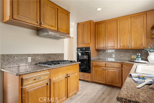 518 S Forest Avenue, Santa Ana CA: https://media.crmls.org/medias/ea3493d1-c705-4c23-a941-4166ee4099b6.jpg