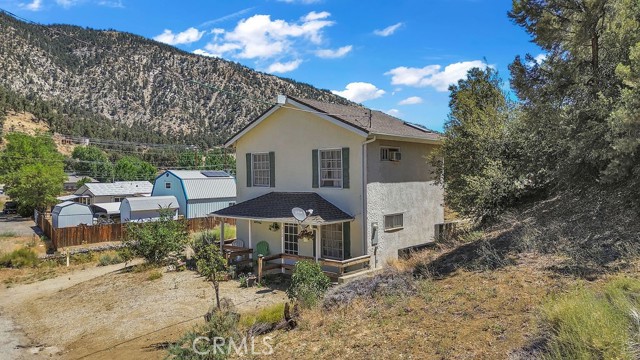 312 Border Street, Frazier Park CA: https://media.crmls.org/medias/ea34d400-7e2d-422e-9986-cd3e467c08e6.jpg