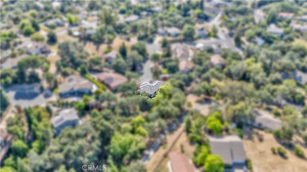 https://media.crmls.org/medias/ea35444a-92fb-4d6d-9bc3-ee4a5cf9c517.jpg?preset=X-Large