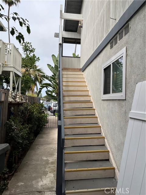 Detail Gallery Image 19 of 21 For 135 Flower #B,  Costa Mesa,  CA 92627 - 2 Beds | 2 Baths