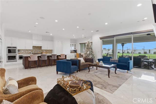 Detail Gallery Image 7 of 39 For 12309 Loden, Bakersfield,  CA 93311 - 4 Beds | 3 Baths