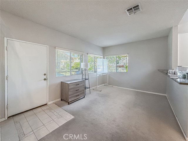 Detail Gallery Image 9 of 39 For 152 Maegan Pl #8,  Thousand Oaks,  CA 91362 - 3 Beds | 2/1 Baths