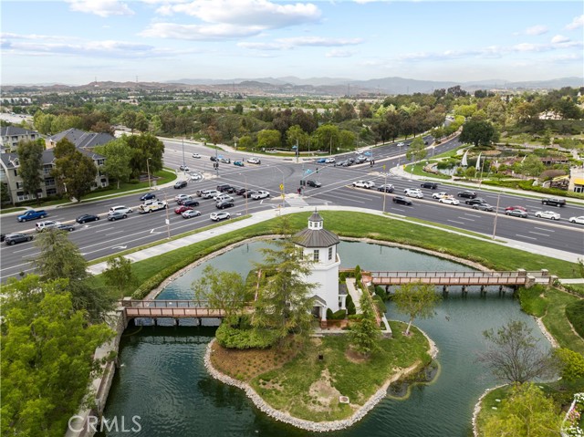 23402 Brookdale Lane, Valencia CA: https://media.crmls.org/medias/ea36fdc3-7f8e-4513-a48a-f9e403a70b3e.jpg