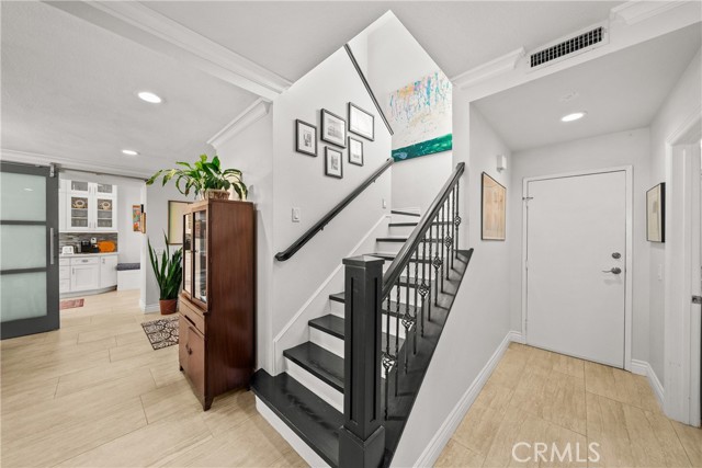 Detail Gallery Image 16 of 49 For 903 Muirfield Dr, Newport Beach,  CA 92660 - 2 Beds | 2/1 Baths