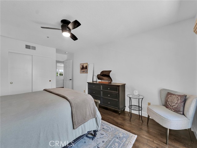 Detail Gallery Image 11 of 43 For 24527 Indian Hill Ln, West Hills,  CA 91307 - 5 Beds | 3 Baths