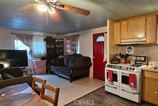 Detail Gallery Image 5 of 6 For 2636 Lexington Ave #22,  El Monte,  CA 91733 - 1 Beds | 1 Baths