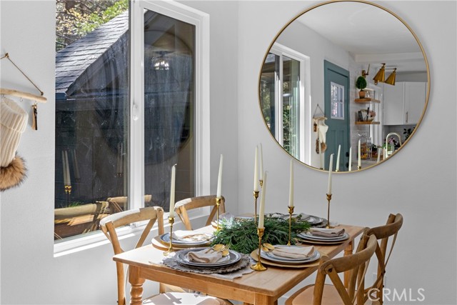 22384 Crest Forest Road, Cedarpines Park CA: https://media.crmls.org/medias/ea38b397-7371-4509-b126-aa7561b754e0.jpg