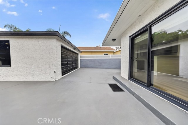 3 Bed Home for Sale in Sun Valley, California