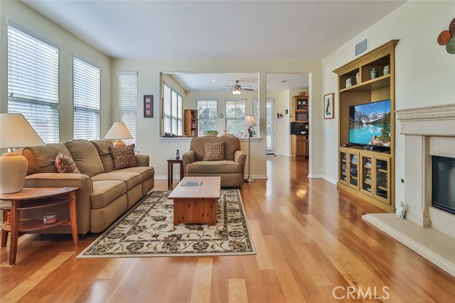 Detail Gallery Image 7 of 45 For 3607 Cascara Ct, Simi Valley,  CA 93065 - 4 Beds | 3 Baths