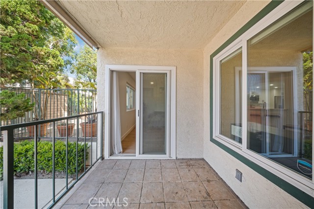 Detail Gallery Image 5 of 21 For 645 Ohio Ave #205,  Long Beach,  CA 90814 - 2 Beds | 2 Baths