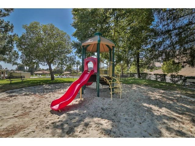19538 Crystal Ridge Lane, Porter Ranch CA: https://media.crmls.org/medias/ea3ade7d-8064-4fe1-b50a-838d230ebdb5.jpg