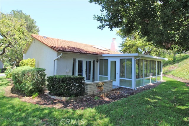 5385 Paseo Del Lago W, Laguna Woods CA: https://media.crmls.org/medias/ea3b3f56-df5c-4dbd-b264-197855c0cc18.jpg
