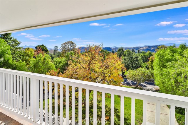 Detail Gallery Image 3 of 40 For 28241 Foothill Drive, Agoura Hills,  CA 91301 - 6 Beds | 4 Baths