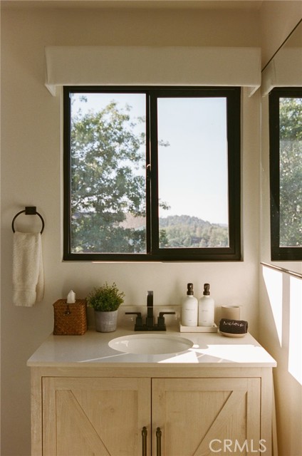 Detail Gallery Image 51 of 58 For 481 Heliotrope Dr, Lake Arrowhead,  CA 92352 - 3 Beds | 2/1 Baths