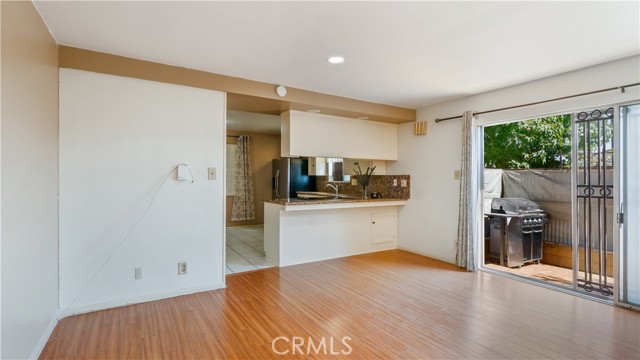 Detail Gallery Image 4 of 28 For 14903 S Normandie Ave #117,  Gardena,  CA 90247 - 2 Beds | 2 Baths