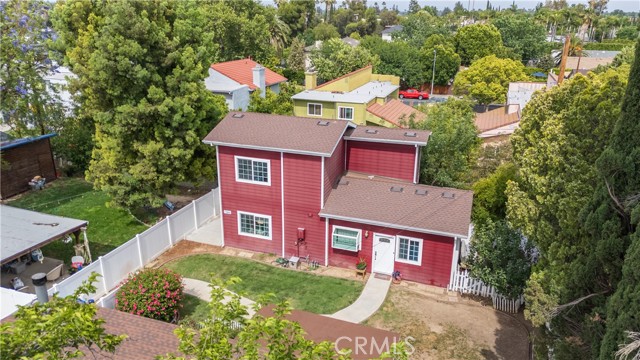 7744 Rhea Avenue, Reseda CA: https://media.crmls.org/medias/ea3cb248-ce16-4c6f-97bb-3b37ba0aa6d5.jpg
