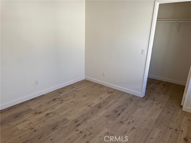 Detail Gallery Image 15 of 16 For 8800 Burnet Ave #15,  North Hills,  CA 91343 - 5 Beds | 3 Baths