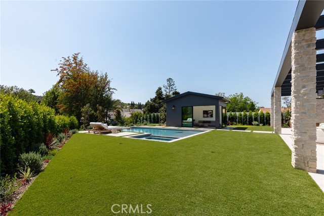 4601 Vista De Oro Avenue, Woodland Hills CA: https://media.crmls.org/medias/ea3e1521-e604-480a-acf2-6c03f5b2676e.jpg