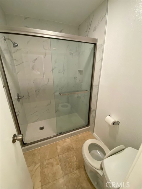 Detail Gallery Image 12 of 41 For 1620 Neil Armstrong St #203,  Montebello,  CA 90640 - 3 Beds | 2 Baths