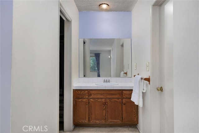 Detail Gallery Image 20 of 26 For 11617 Biltmore Ave, Sylmar,  CA 91342 - 4 Beds | 2 Baths