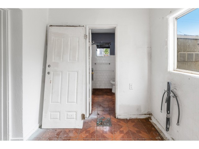 Detail Gallery Image 11 of 16 For 505 Pallesi St, Barstow,  CA 92311 - 4 Beds | 2 Baths