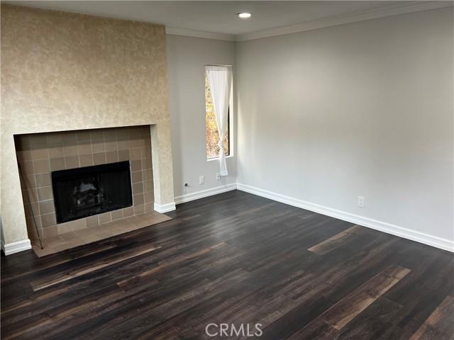 Detail Gallery Image 4 of 18 For 245 N Singingwood St #12,  Orange,  CA 92869 - 3 Beds | 2/1 Baths